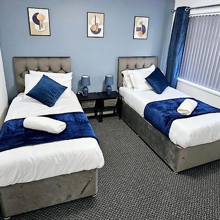 Lushstay Telford - Families, Contractors & Group Of Friends, Long Term Stay 外观 照片